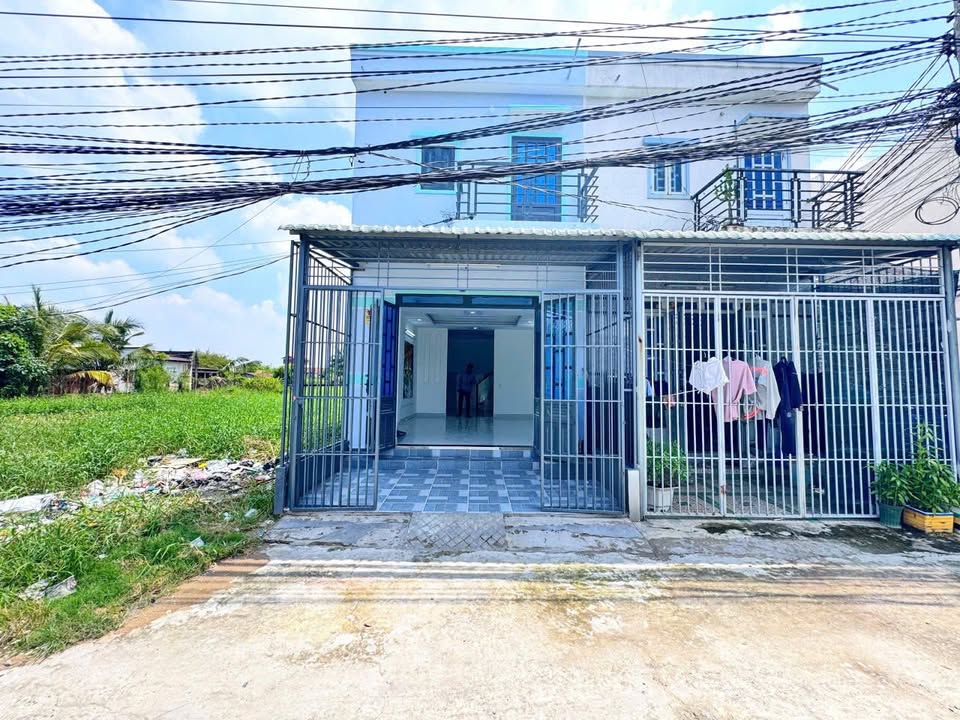 Nhà riêng Đức Hòa Hạ 50m² giá 890 triệu - Thiết kế hiện đại, tiện ích đầy đủ!