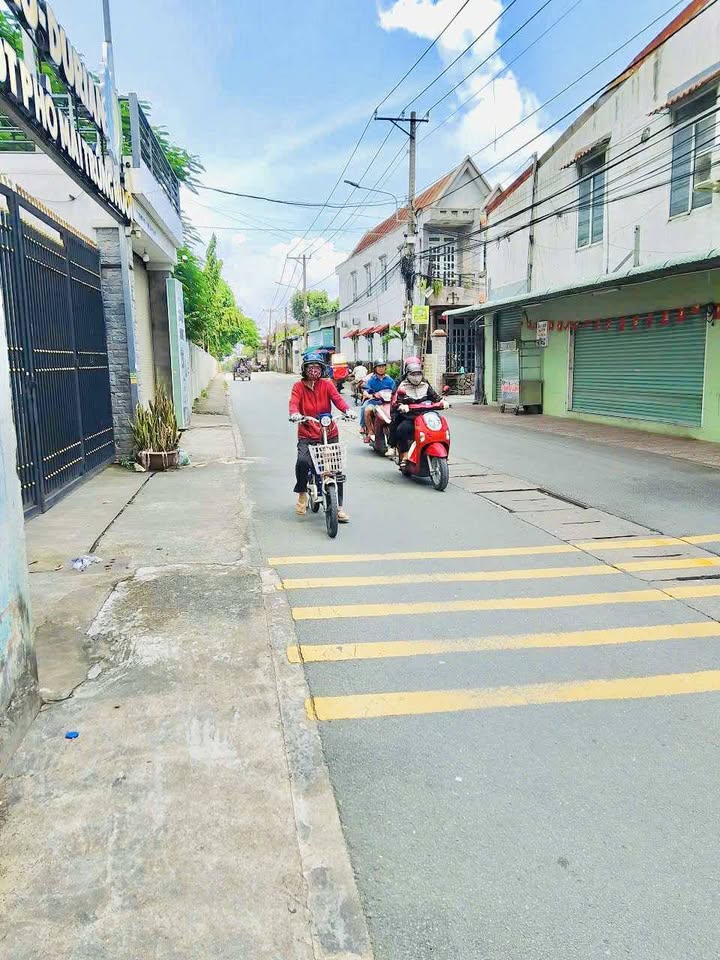 Nhà nguyên căn mặt tiền Giáo xứ Bắc Hải, Biên Hòa 143m² - Thuận tiện buôn bán!