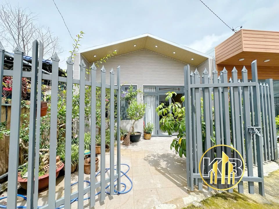 Nhà cấp 4 mới 130m² đường ô tô tại phường 7 Đà Lạt - Sẵn sàng vào ở ngay!