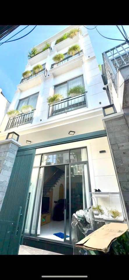 Nhà bán 4 tầng Phường 21 Bình Thạnh 50m² giá 7.7 tỷ - Full nội thất, view Landmark!