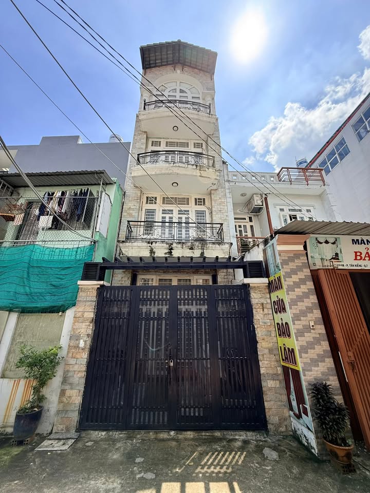 Nhà hẻm 62 Lâm Văn Bền, Quận 7, 61.3m² giá 10 tỷ - Tiềm năng đầu tư lớn!