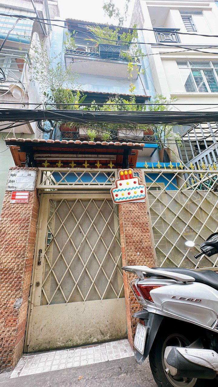 Nhà phố Hoàng Diệu, Quận 4, 29m² giá 4.2 tỷ - Cơ hội vàng cho nhà đầu tư!