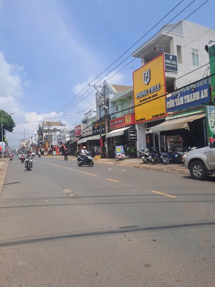 Nhà mặt tiền đường Trần Phú, Long Khánh 127.2m² giá 10 tỷ - Cơ hội đầu tư sinh lời!