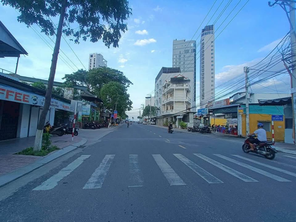 Đất 3 mặt tiền Đường Điện Biên Phủ, Vĩnh Hòa, Nha Trang 150m² giá 18 tỷ - Cơ hội vàng đầu tư!