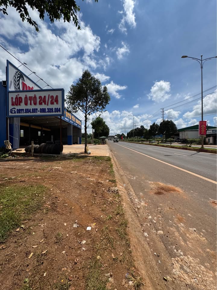 Mặt tiền kinh doanh đường Vành Đai 10-03 Buôn Ma Thuột 250m² giá 5.999 tỷ - Cơ hội đầu tư tuyệt vời!