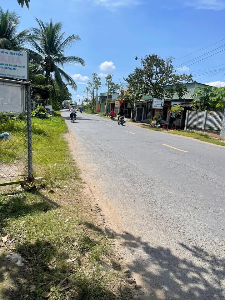 Đất mặt tiền Quốc Lộ 57, Bến Tre 128m² giá 1.1 tỷ - Cơ hội đầu tư tuyệt vời!