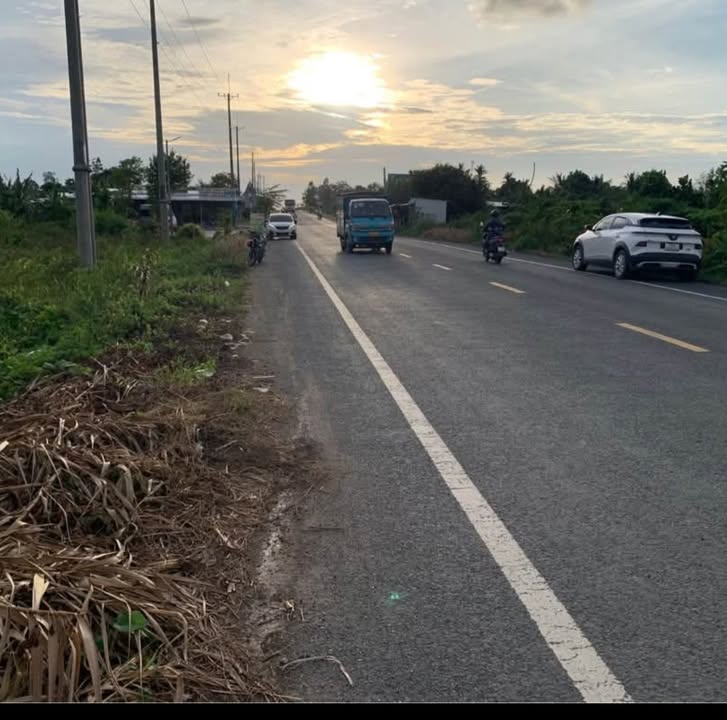 Đất mặt tiền tỉnh lộ 922, Trường Lạc, Ô Môn, 1200m² chỉ 3.42 tỷ - Cơ hội đầu tư hấp dẫn!