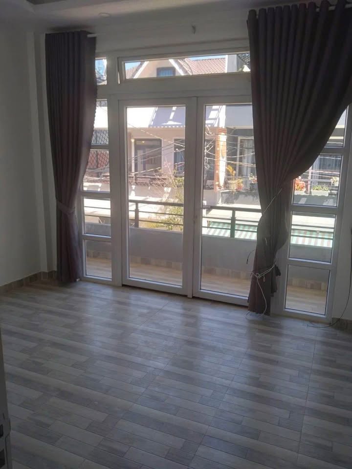 Nhà cho thuê 2 mặt tiền đường Cao Thắng, Đà Lạt 65m² - View đẹp, tiện ích đầy đủ!