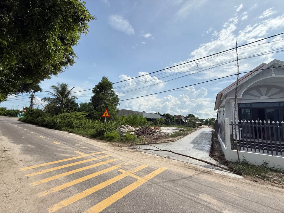 Đất nền Cát Hiệp, Phù Cát 200m² - Giá cực hấp dẫn, gần trục chính Trần Hưng Đạo!