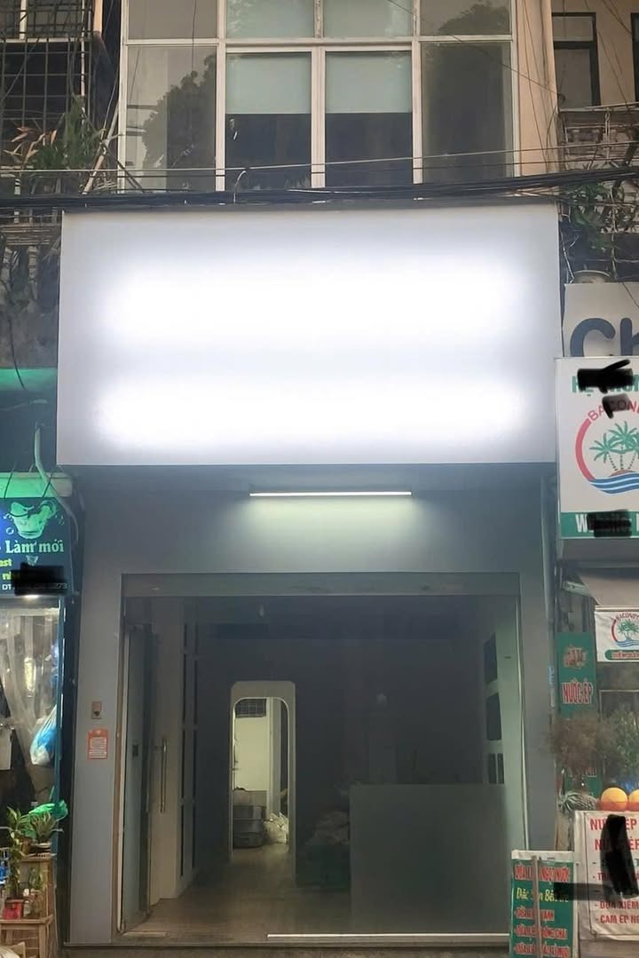 Cửa hàng cho thuê 60m² mặt phố Đặng Tiến Đông – Đống Đa - Sẵn sàng kinh doanh ngay!