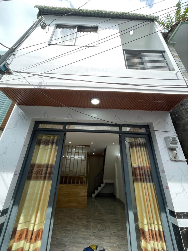 Nhà mới xây 1 trệt 1 lầu tại Mỹ Quý 38m² giá 950 triệu - Đẹp lung linh, chỉ cần dọn vào ở ngay!