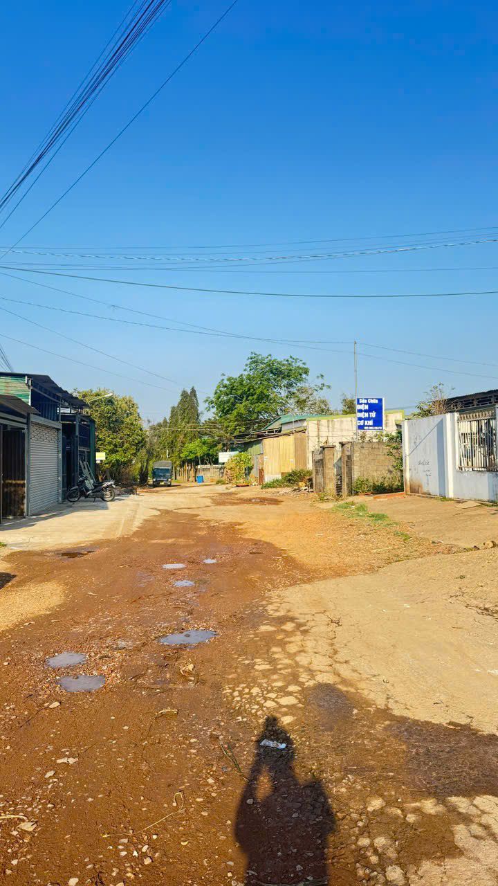 Đất nền đường Đồng Khởi, Buôn Ma Thuột 264.6m² giá 5.55 tỷ - Vị trí đắc địa ngay ngã 4!
