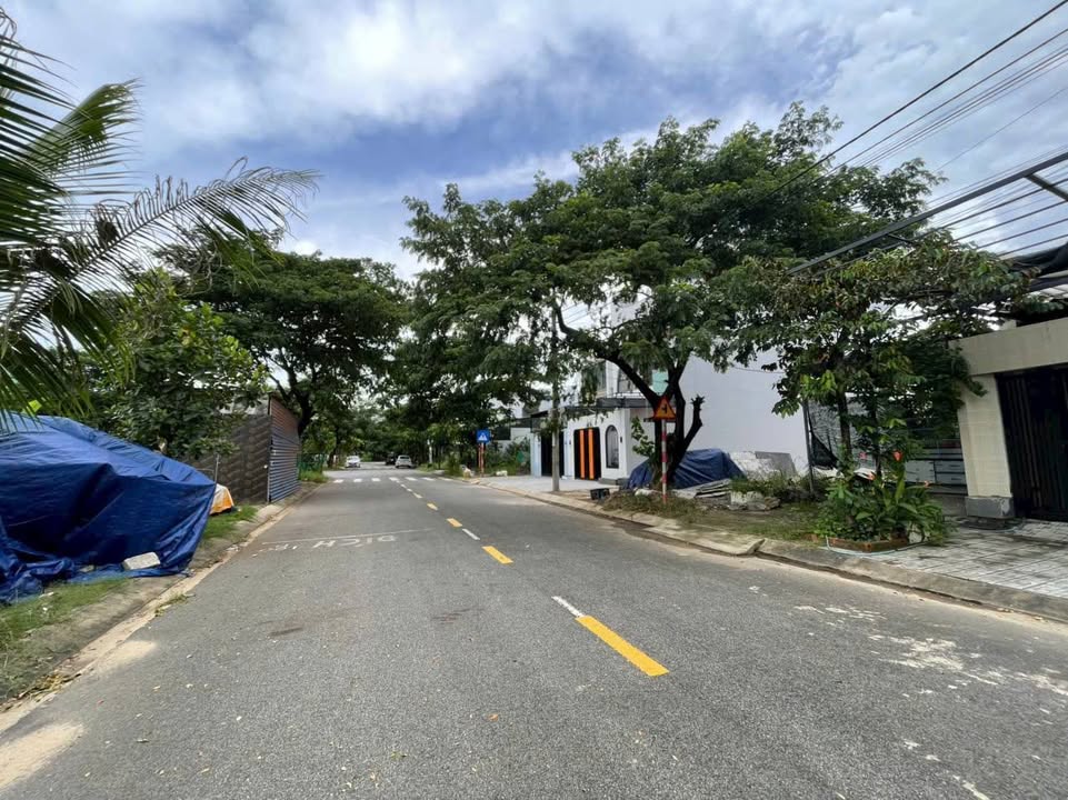 Đất nền đường Cẩm Nam 12, Hòa Xuân 95m² giá 4.9 tỷ - Tiềm năng đầu tư cao!