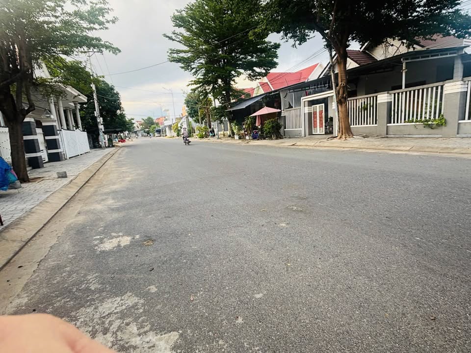 Nhà cấp 4 Thôn Tân Đức Đông 100m² giá 3 tỷ - Mặt tiền kinh doanh sầm uất!