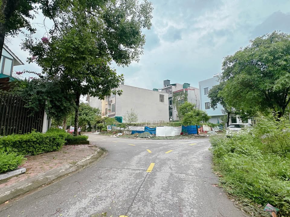 Đất nền KĐT Minh Phương 81m² giá 3.5 tỷ - Đường thông, gần trường học!