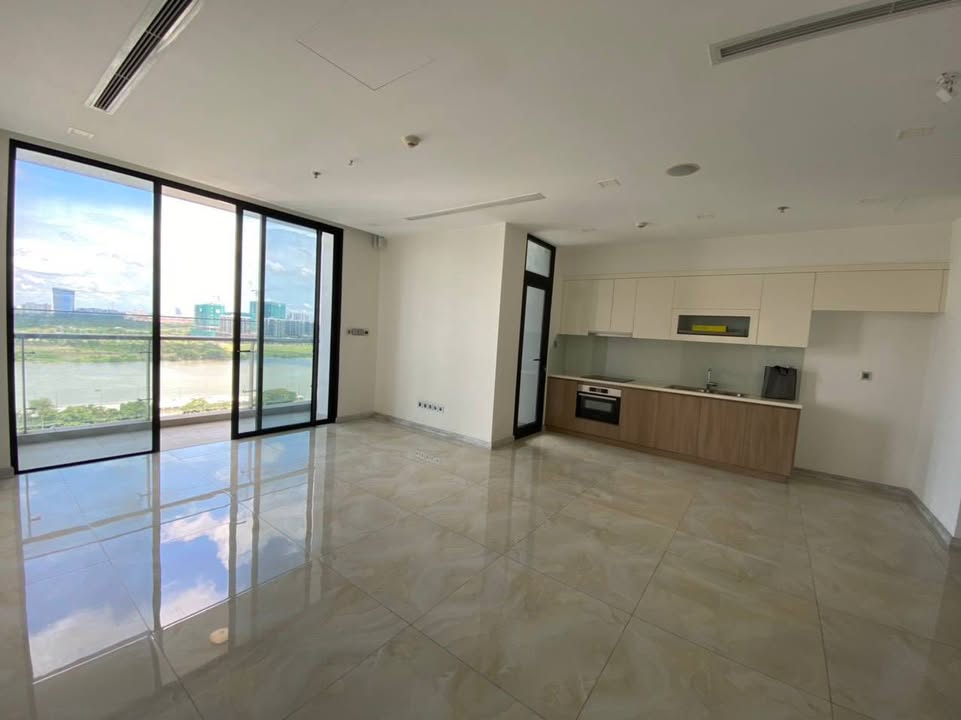 Căn hộ Vinhomes Golden River, Quận 1, 126m², giá 29.7 tỷ - Thiết kế hiện đại, đầy đủ tiện nghi!