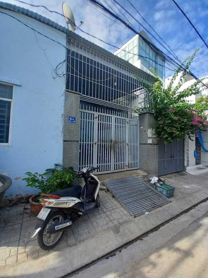 Phòng trọ đường Nguyễn Chích Nha Trang 24m² giá 1.3 triệu - An ninh tốt, gần biển!