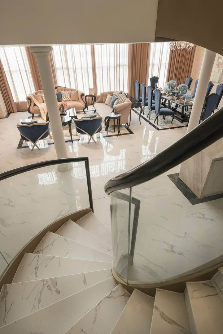 Penthouse Sunshine Garden Hai Bà Trưng 300m² giá 20 tỷ - Cơ hội sở hữu đẳng cấp sống tinh hoa!