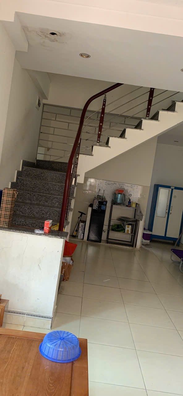 Nhà 2 tầng rưỡi Tân Tiến An Dương 60m² giá 1 tỷ - Cơ hội sở hữu ngay!