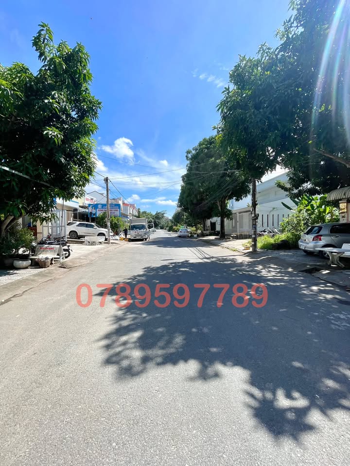 Nhà phố 2 tầng Đường số 19, KDC Vạn Phát, Cần Thơ 120m² giá 5.8 tỷ - Sẵn sàng vào ở!