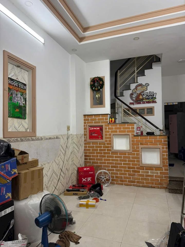 Nhà cho thuê Minh Phụng, Quận 11 - 5 phòng, 14 triệu/tháng - Không thể bỏ qua!