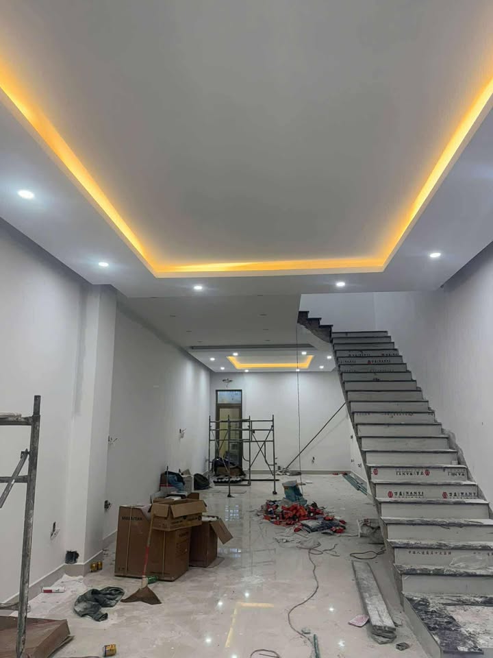 Shophouse cho thuê đường Trung Lập, Liên Chiểu 3 tầng giá 12 triệu - Kinh doanh thuận lợi!