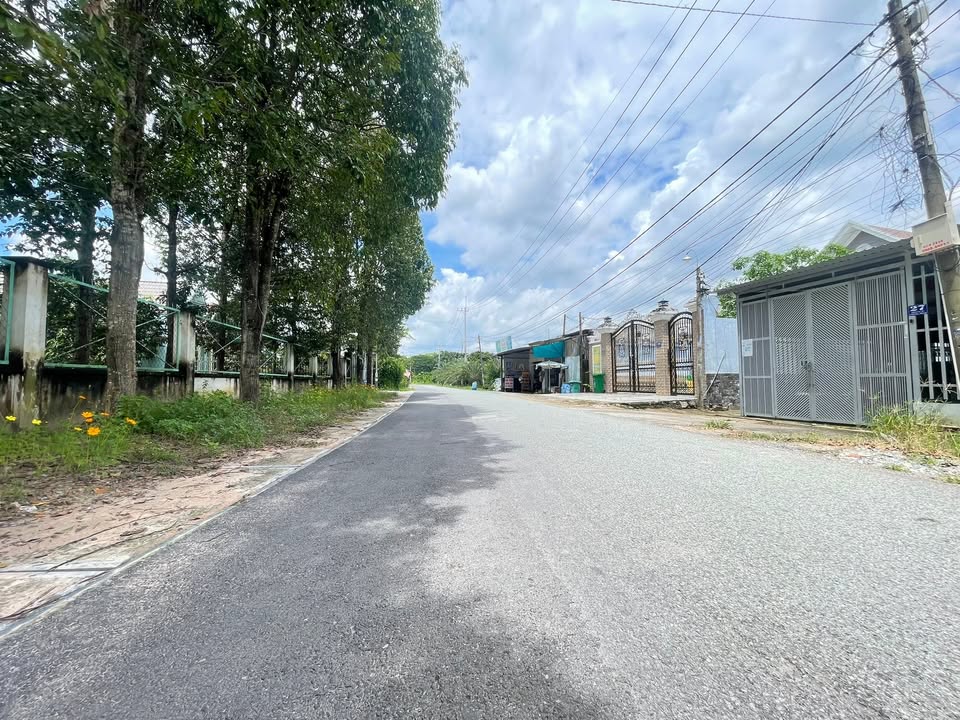 Bán đất mặt tiền đường Võ Thị Lợi, xã Phước Vĩnh An, 122.4m² giá 2.35 tỷ - Sổ đỏ chính chủ!