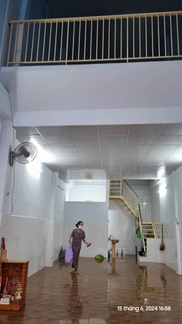 Nhà cho thuê mặt tiền đường Nguyễn Trãi, Mỹ Long, 1 trệt 1 lửng - Giá thuê hấp dẫn!