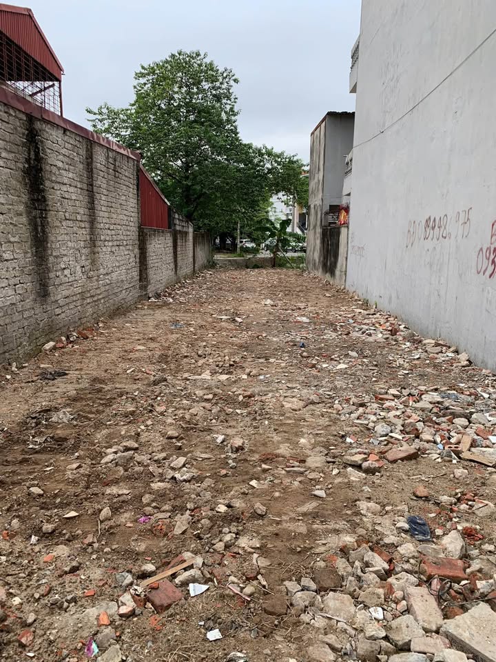 FrontHouse khách sạn Nam Phong An Dương 145m² giá 5.22 tỷ - Tiện ích xung quanh đầy đủ!