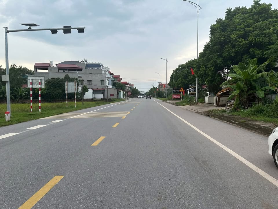 Đất nền Liên Sơn, Tân Yên 90m² giá 2 tỷ - Kinh doanh sầm uất ngay mặt đường Quốc lộ 17!