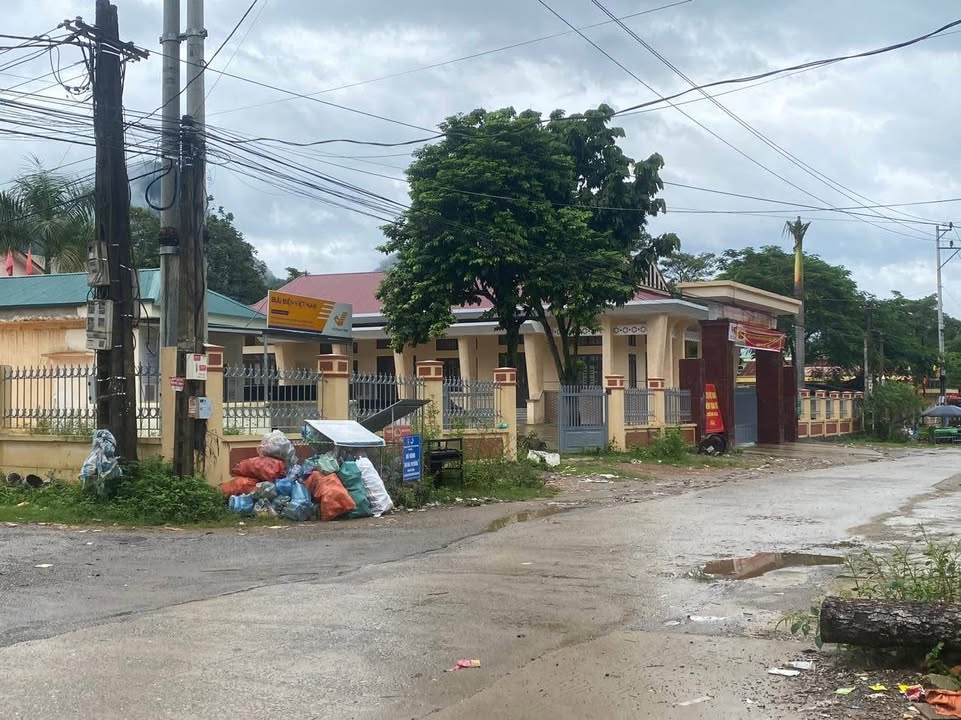 Đất nền Phú Vinh - Tân Lạc 2000m² giá chỉ 800 triệu - Cơ hội đầu tư tuyệt vời!