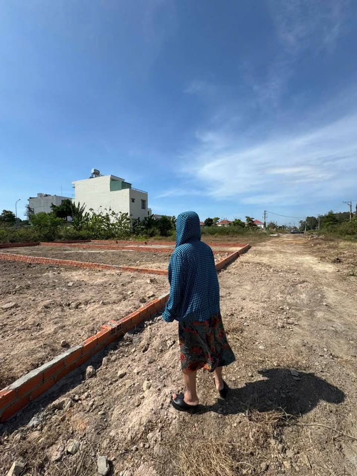 Đất nền tại Khu Thanh Sơn C, Hòa Long, Bà Rịa - 114m² chỉ 2.15 tỷ!