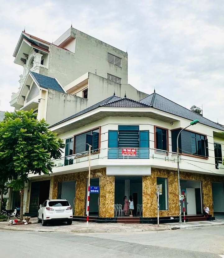 Mặt bằng kinh doanh lô góc 2 mặt tiền tại Ninh Bình - Diện tích 100m², giá thỏa thuận