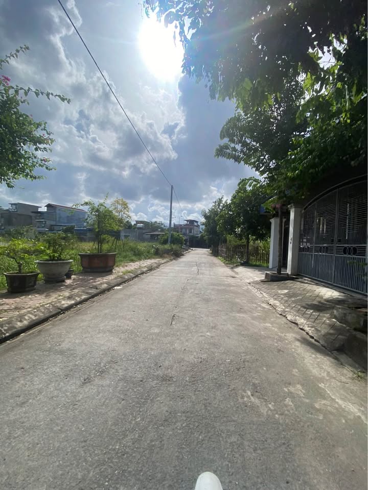 Đất nền mặt đường Vũ Hữu Lợi, 66m² giá 1.27 tỷ - Gần chợ và tiện ích