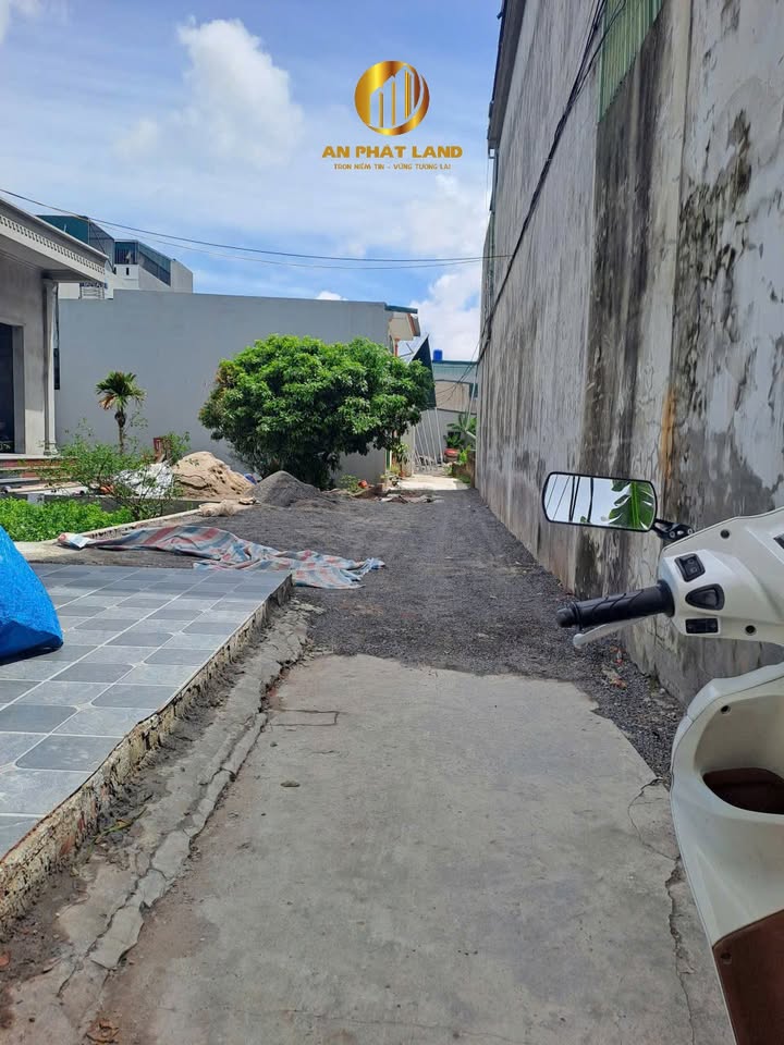 Đất liền kề Ninh Sơn 102m² giá chỉ 1 tỷ - Hướng Nam, gần trường học!