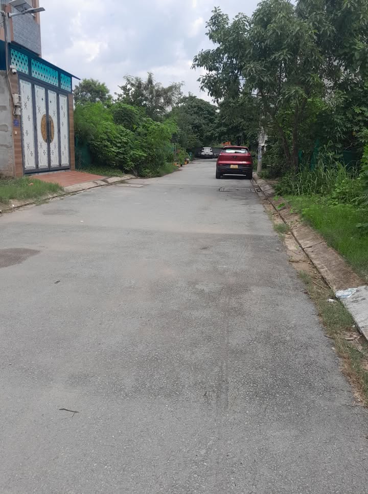 Lô đất 68m² tại hẻm 1502 Nguyễn Duy Trinh, Q9 - Giá chỉ 5 tỷ TL!