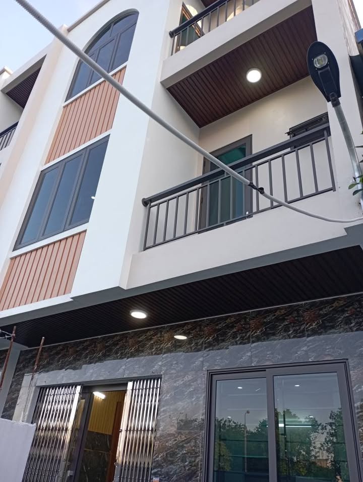 Nhà 3 tầng chính chủ tại Võ Nguyên Giáp, TP Nam Định, 46m² giá chỉ 2.65 tỷ - Ngõ rộng ô tô vào tận cửa!