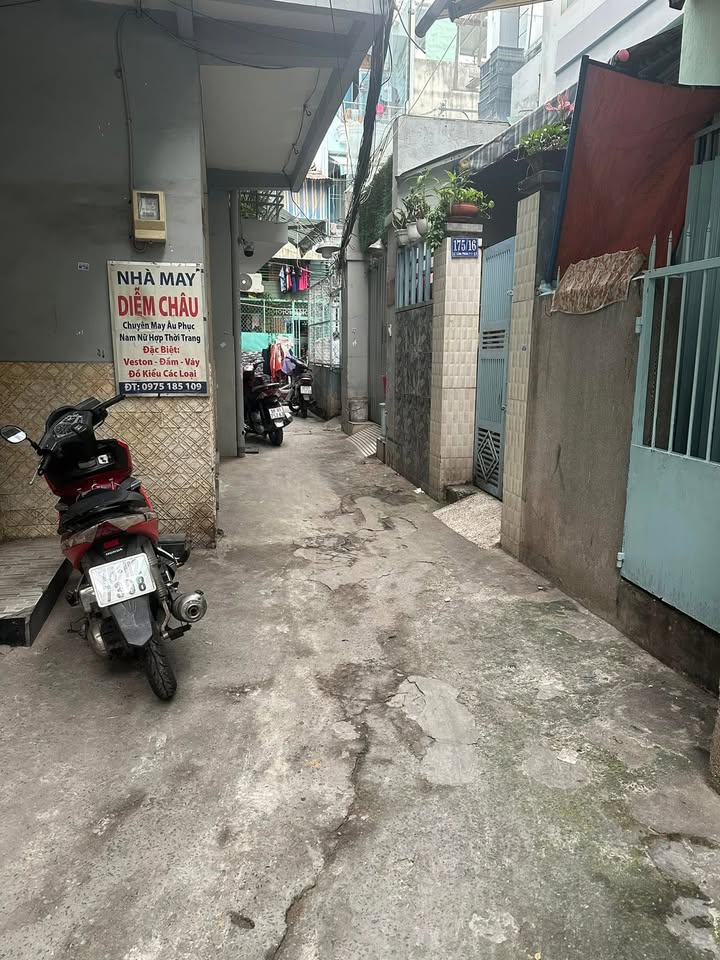 Nhà nguyên căn cho thuê đường Lê Hồng Phong, quận 5 - Giá 10 triệu/tháng, nội thất đầy đủ!