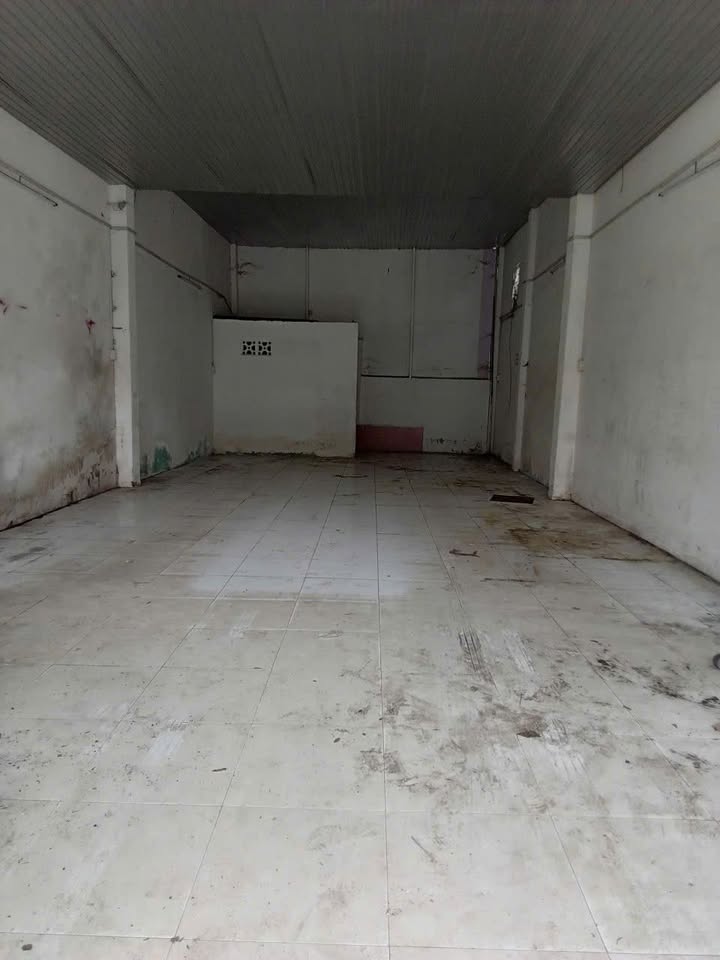 Kho xưởng cho thuê tại Xuân Thới Sơn 81m² giá 5 triệu - Không gian trống suốt, tiện lợi!