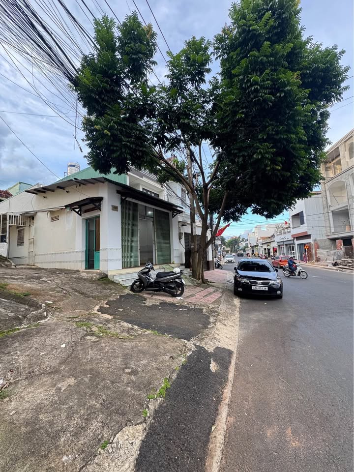 Cho thuê nhà nguyên căn Hùng Vương 30m² giá 5 triệu - Mặt tiền đắc địa cho kinh doanh!