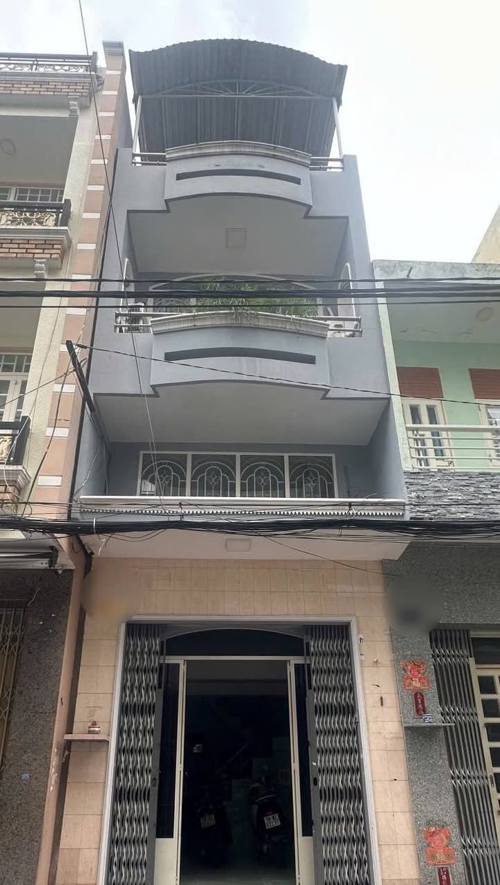 Nhà phố mặt tiền đường Minh Phụng, Quận 11, 35m² giá 8.8 tỷ - Tiện kinh doanh đắc địa!