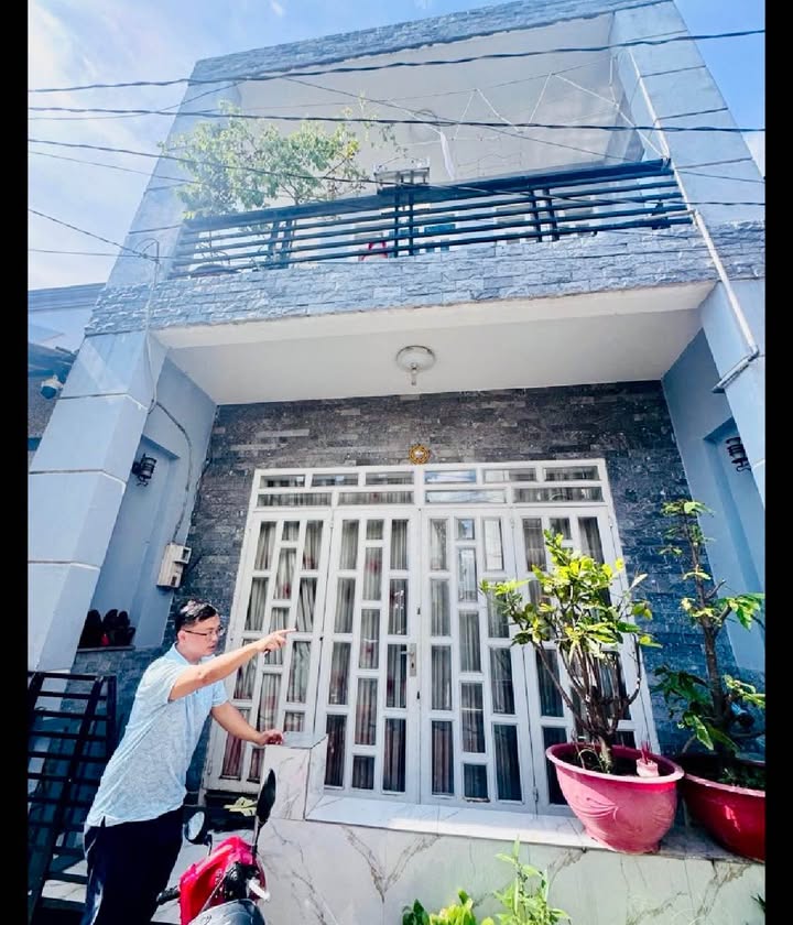Nhà 2 tầng Thới An, Q12, 56m² giá chỉ 3 tỷ - Sổ hồng riêng, vị trí thuận lợi!