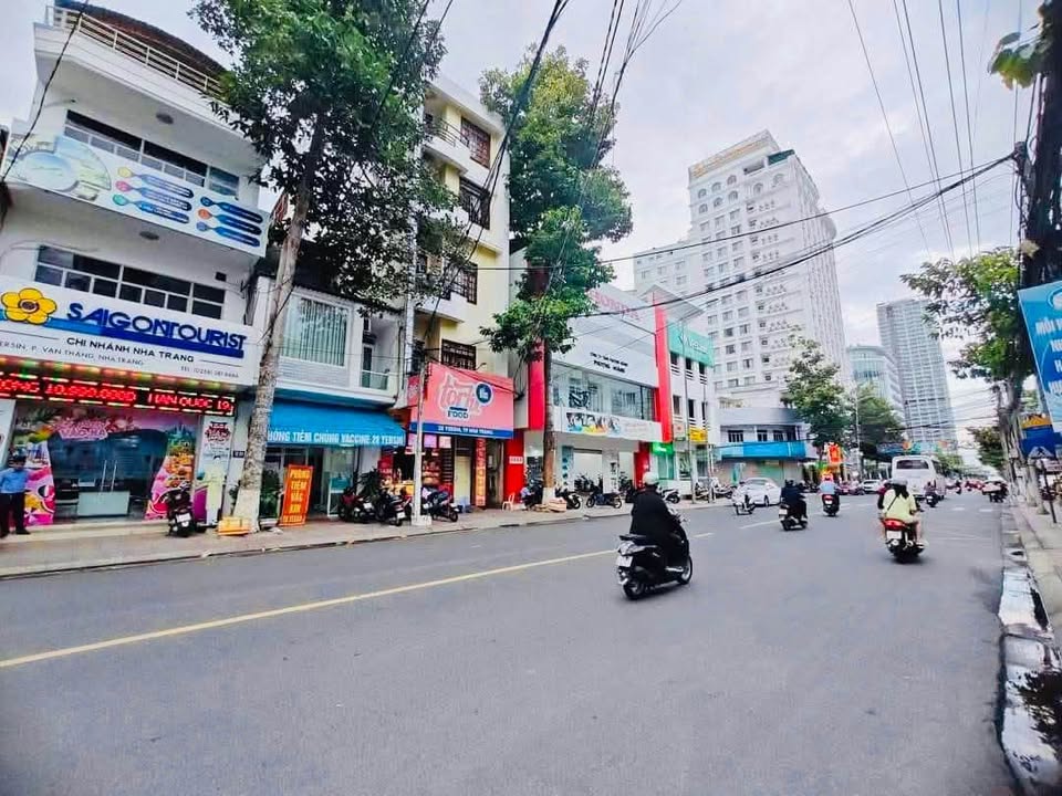 Nhà mặt tiền Yersin Nha Trang 111m² giá 23.5 tỷ - Cơ hội vàng kinh doanh!