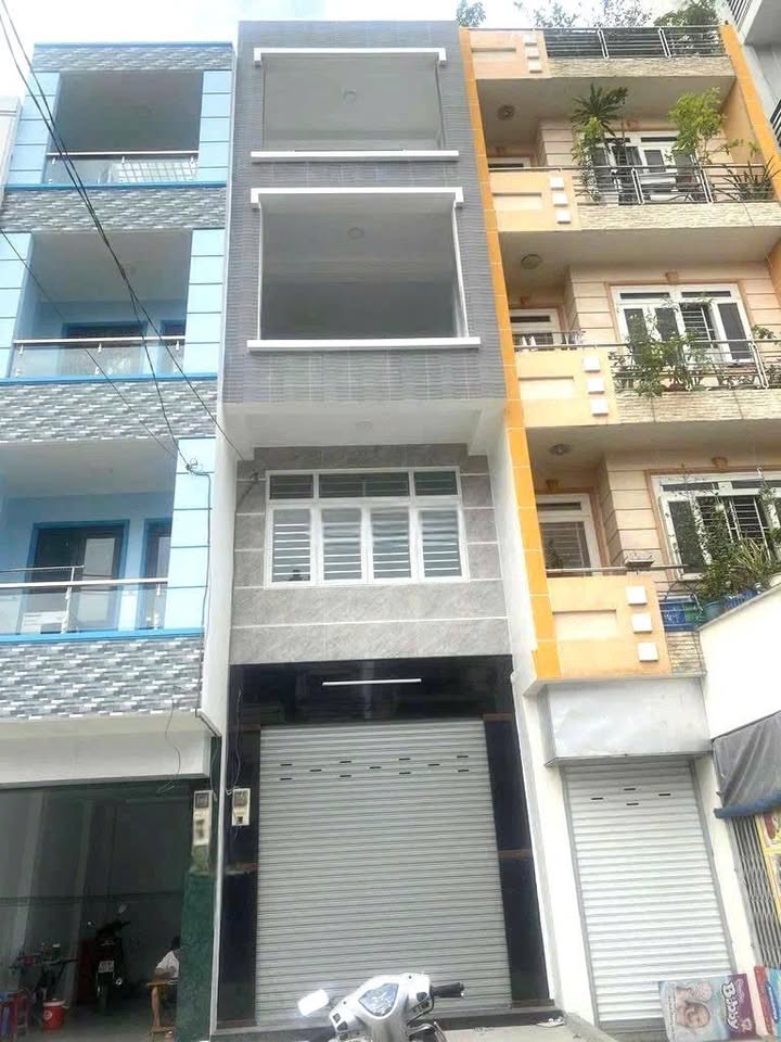 Nhà mặt tiền cho thuê Quận 10, diện tích 36m², giá 28 triệu - Cơ hội vàng cho kinh doanh!