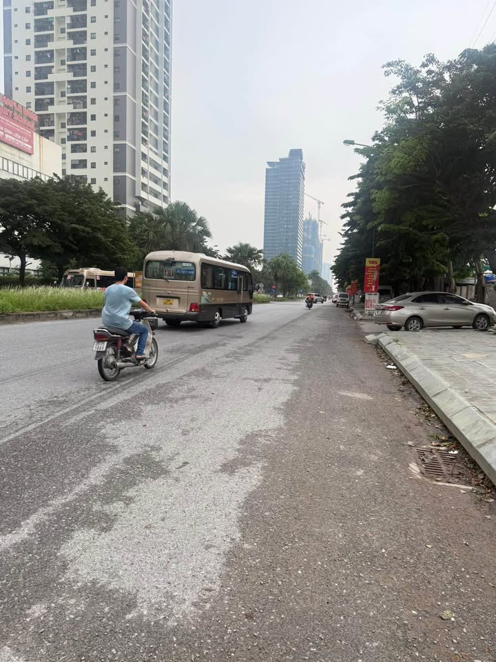 Chung cư mini Phú Thượng 45m² giá 3 tỷ - Sổ đỏ chính chủ, giao dịch nhanh!