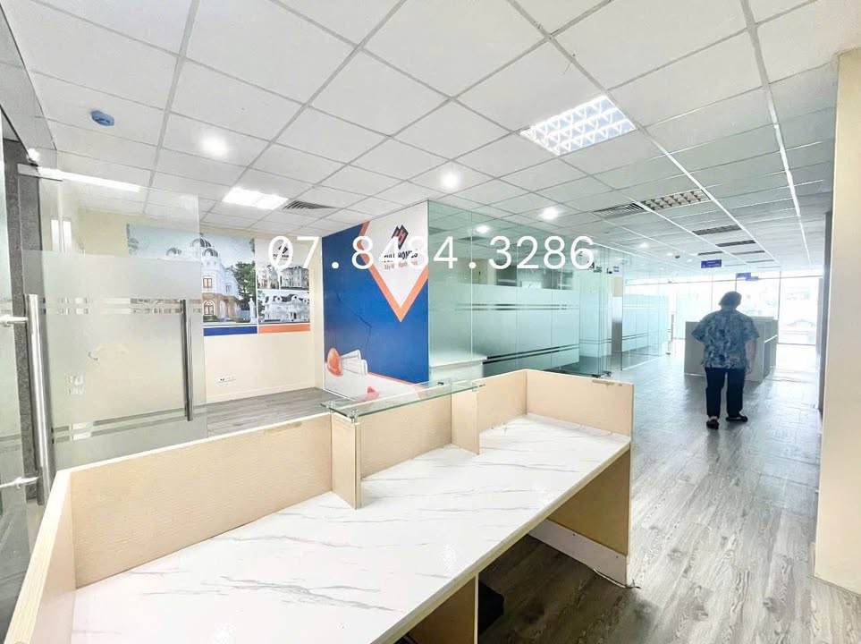 Văn phòng cho thuê Nguyễn Xiển Thanh Xuân 150m² giá 25 triệu - Không thể bỏ lỡ!