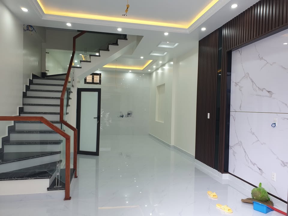 Nhà 4 tầng đường Lũng Bắc, Hải An, 45m² giá 4.15 tỷ - Thiết kế hiện đại, ô tô vào tận nơi!