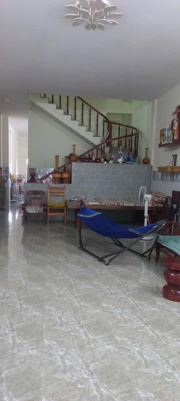 Nhà nguyên căn đường D17a, Bến Cát 1 trệt 2 lầu - Cho thuê giá chỉ 10 triệu/tháng!