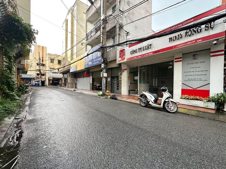 FrontHouse mặt tiền hẻm ô tô đường Phùng Văn Cung, Phú Nhuận 160m² giá 36.9 tỷ - Cơ hội đầu tư tuyệt vời!