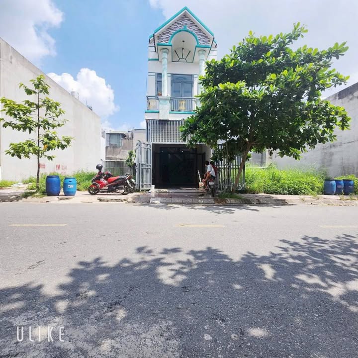 Nhà cho thuê mặt tiền khu Phú Hồng Thịnh 8, Bình Chuẩn 72m² - Thiết kế hiện đại, giá tốt!